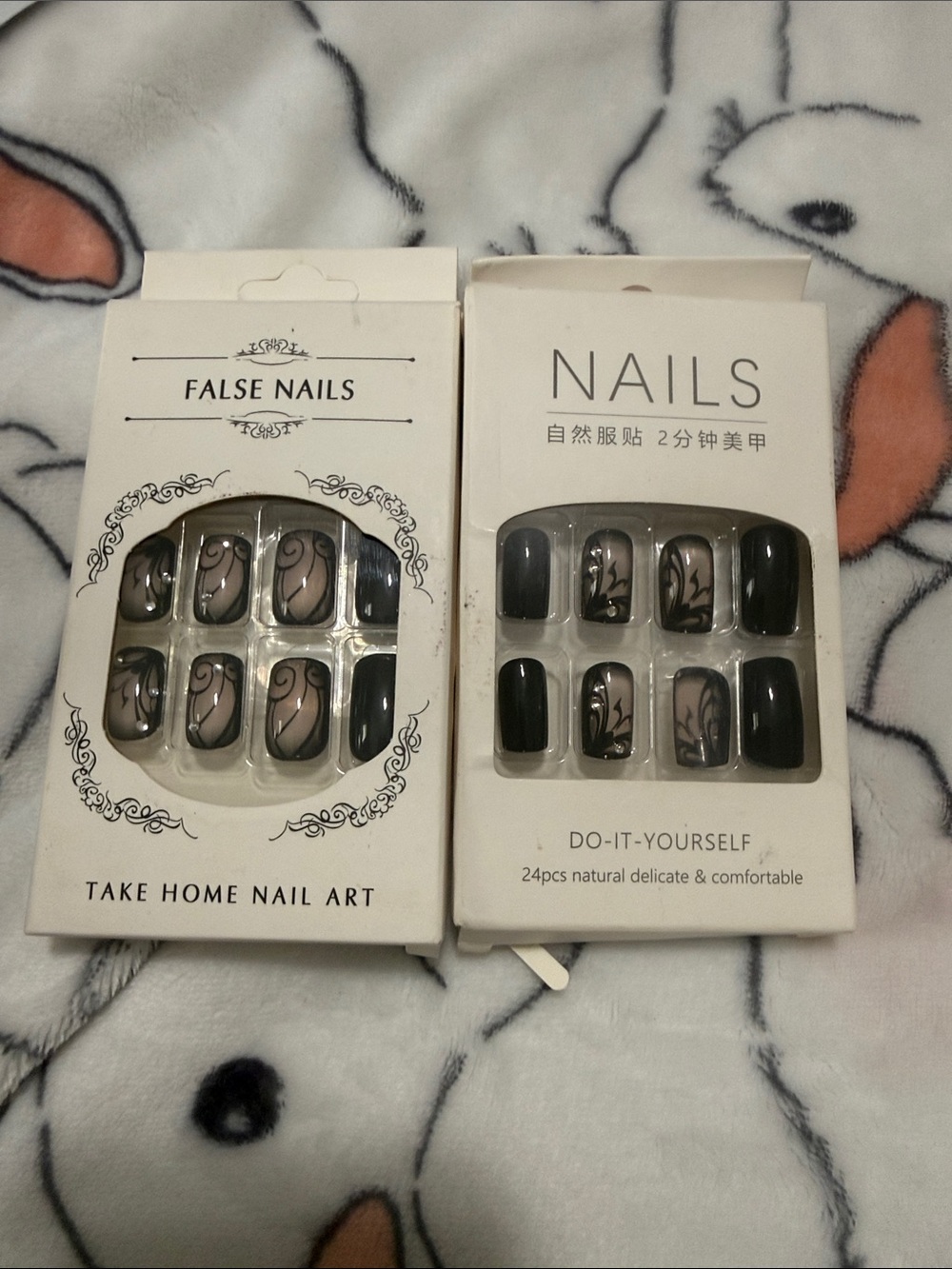 Black & Nude Press-On Nails - 2 Sets of False Nails
